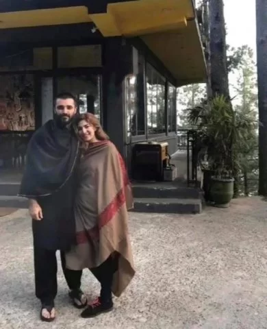 Hamza & Naimal are on their 2nd honeymoon in Barça