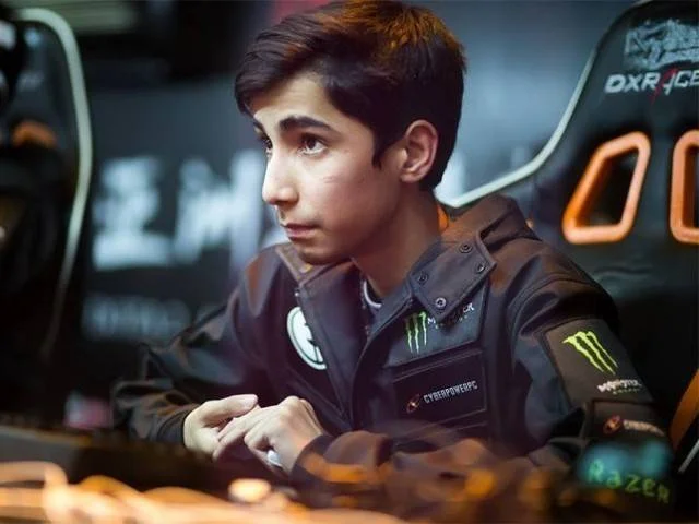 Paki young boy 'Sumail' one of richest gamer in world