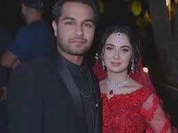 Hania Aamir Responds to Fans Asking About her Marriage Plans with Asim Azhar