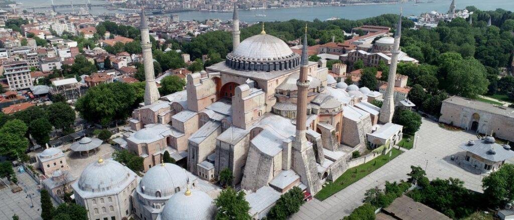 Hagia Sophia ruling: Hamza Ali Abbasi calls out 'today's Muslims