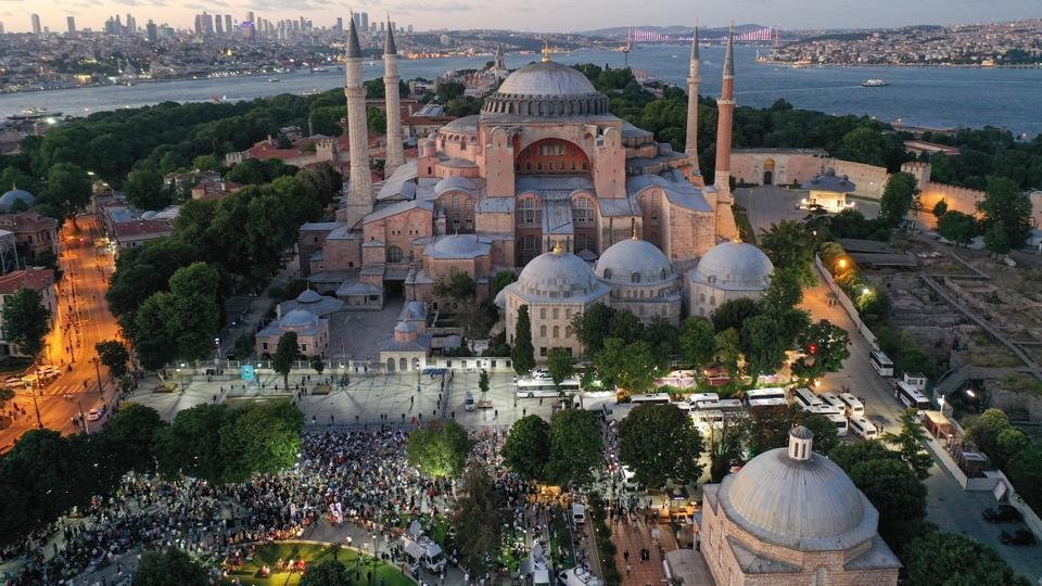 Hagia Sophia ruling: Hamza Ali Abbasi calls out 'today's Muslims