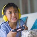 video-game-addiction-children-teens-mobile-gaming