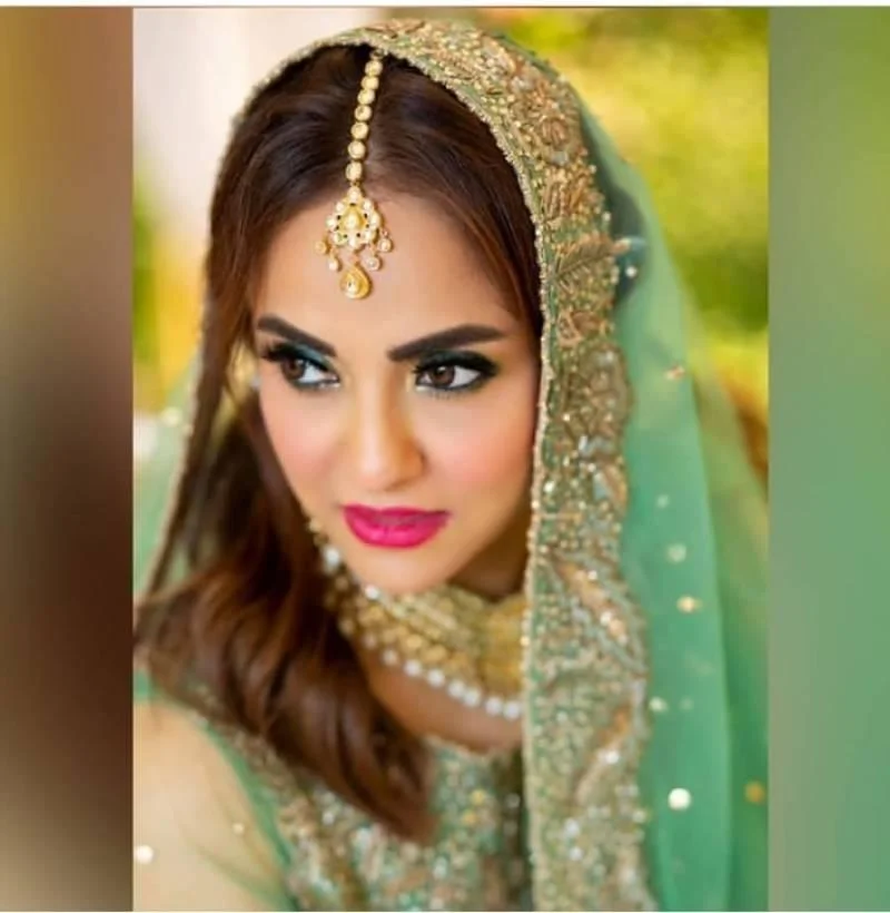 TV host Nadia Khan released her wedding pictures!