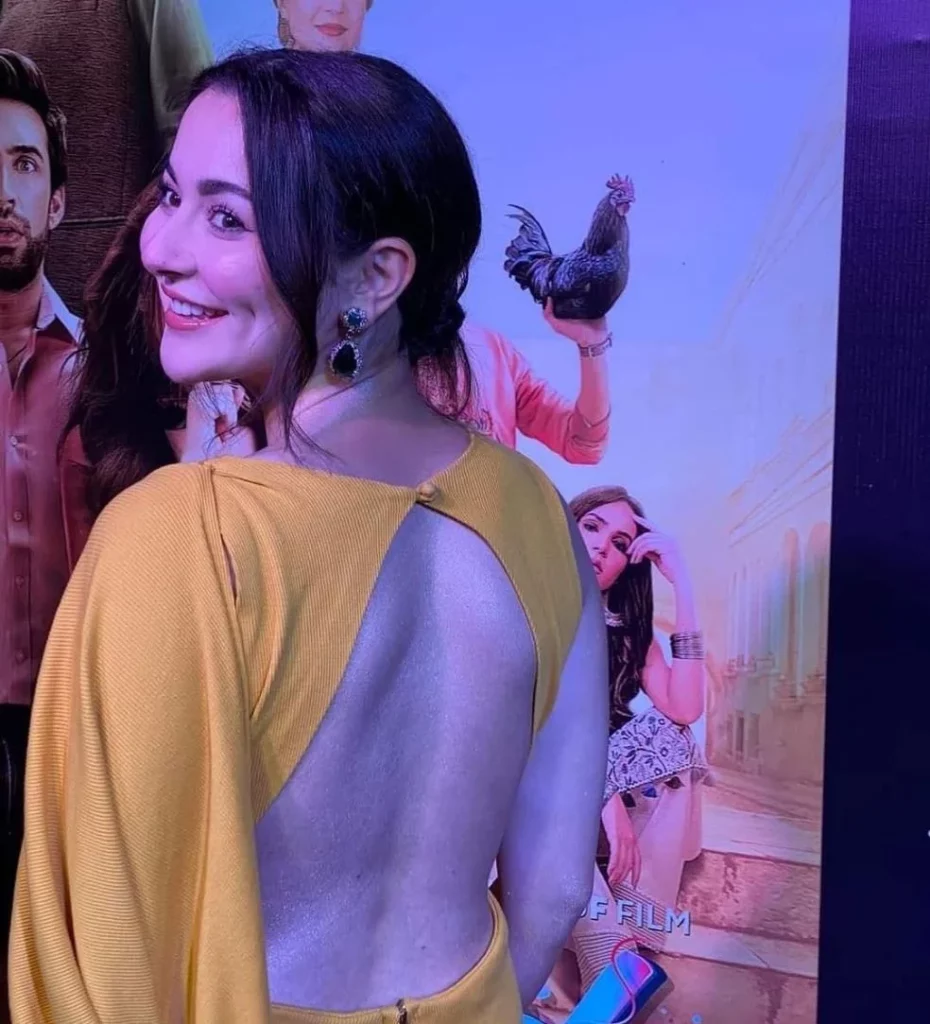 These 10 swoon-worthy pictures of Hania amir will make winters super-hot