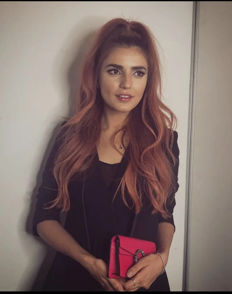 Hottest Instagram Photos of Momina Mustehsan