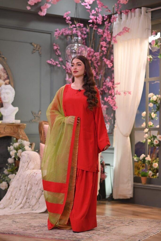 Minayaz Boutique: Revolutionizing Traditional Pakistani Fashion and Winning Hearts